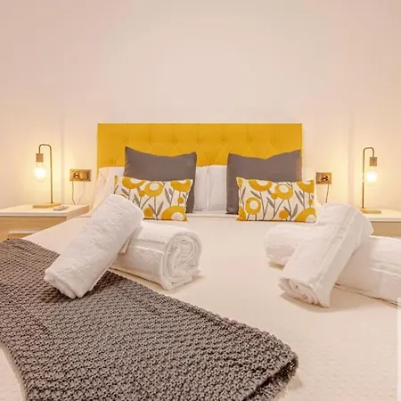 Wonderful Benalbeach Recently Refurbished Apartment