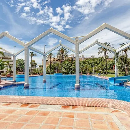 Wonderful Benalbeach Recently Refurbished Apartment Benalmádena