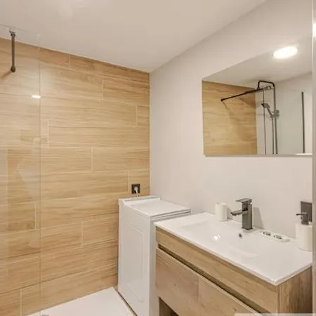 Wonderful Benalbeach Recently Refurbished Benalmádena