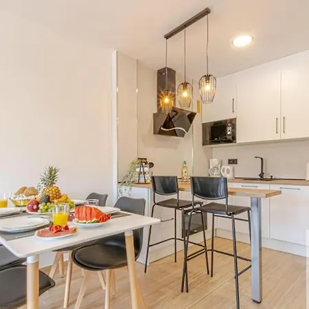 Wonderful Benalbeach Recently Refurbished Apartman *