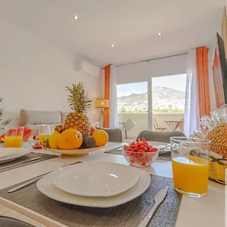 Wonderful Benalbeach Recently Refurbished Apartman *